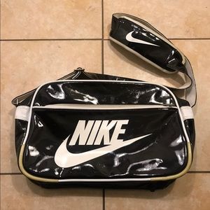 Nike Black/White Leather Messenger/Duffle Bag OS